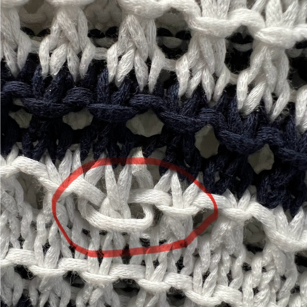 Vineyard Vines|Pointelle Sweater|Size Small - Picture 6 of 6